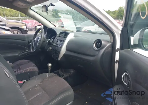 2017 Nissan Versa 1.6 Sv z USA, uszkodzony, nr VIN 3N1CN7AP6HL877063